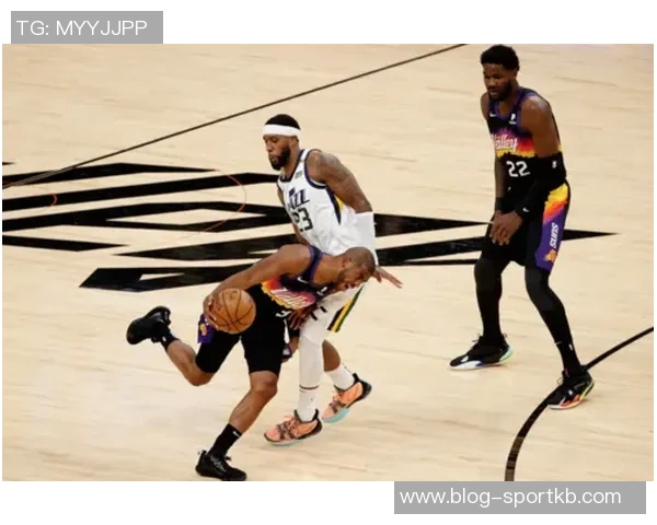 芬奇分析对手无球跑动致我队被动外线防守表现不佳需改进